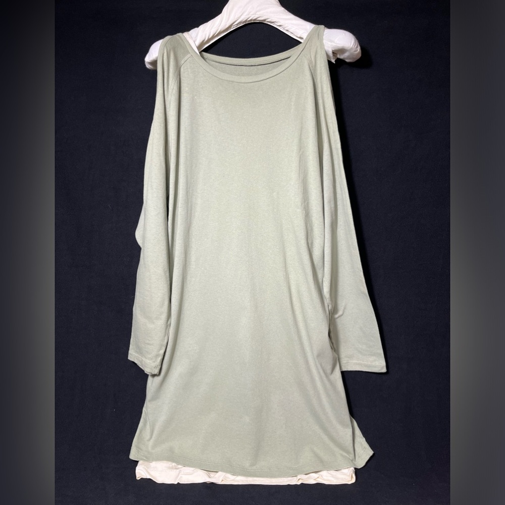 MM6 Maison Martin Margiela 2 in 1 dress green. Size: S
